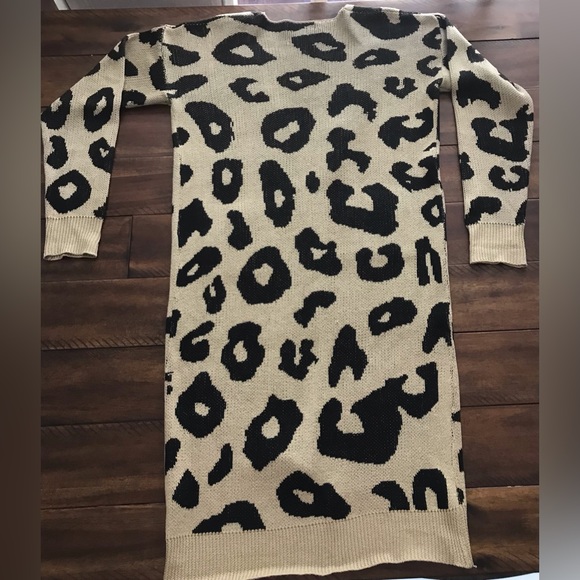 Animal Print Leopard, Cheetah Print Long Cardigan, Duster, Sweater - Picture 2 of 3